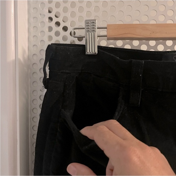 NYDJ The Marilyn Straight-Leg Velvet Jeans Size 12 in Black Inseam 32” - Picture 6 of 16